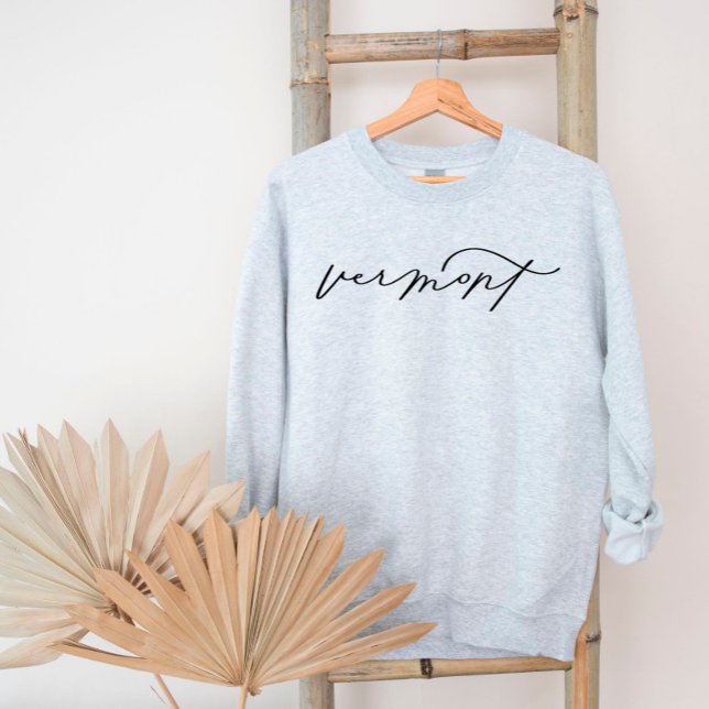 Vermont Script Staat Women's Sweatshirt (Von Creator hochgeladen)
