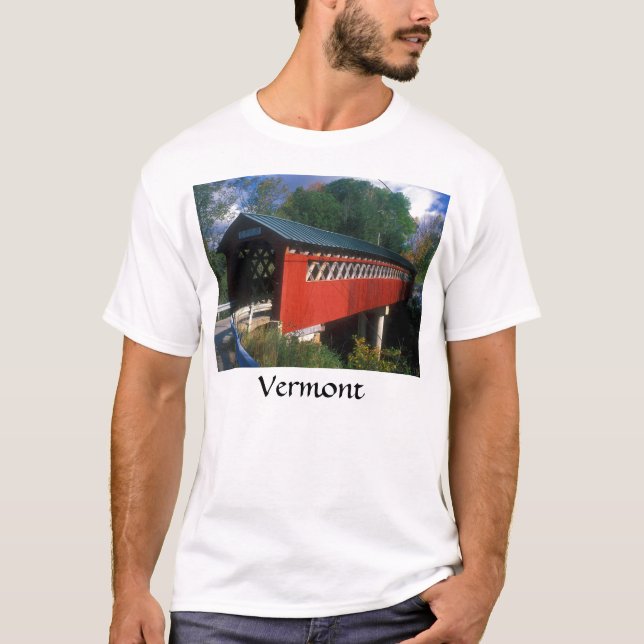 Vermont-überdachte Brücke T-Shirt (Vorderseite)