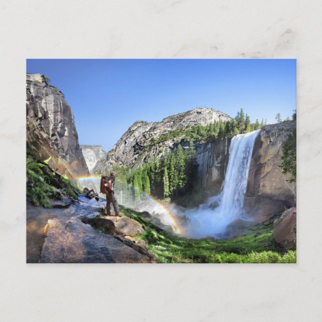 Vernal Fall Hiker and Rainbow - Yosemite Postkarte (Vorderseite)