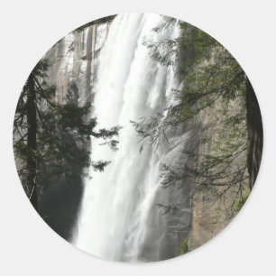 Vernal Falls III im Yosemite-Nationalpark Runder Aufkleber