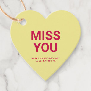 Verpassen Sie den niedlichen Valentinstag mit gelb Geschenkanhänger