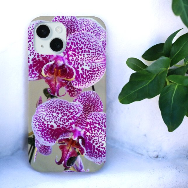 Verschiedenes Lila Orchid-Nah-Up-Foto Case-Mate iPhone Hülle (back of iPhone case with variegated purple and white orchid photo)