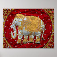 Verschönert indische Elefanten Rot und Gold