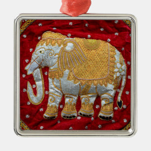 Verschönertes indischer Elefant-Rot und Gold Silbernes Ornament