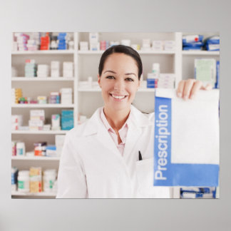 Verschreibung für Apotheker im Arzneimittellager Poster