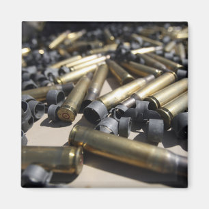 Verschwendete Messing und zerfallene Links Magnet