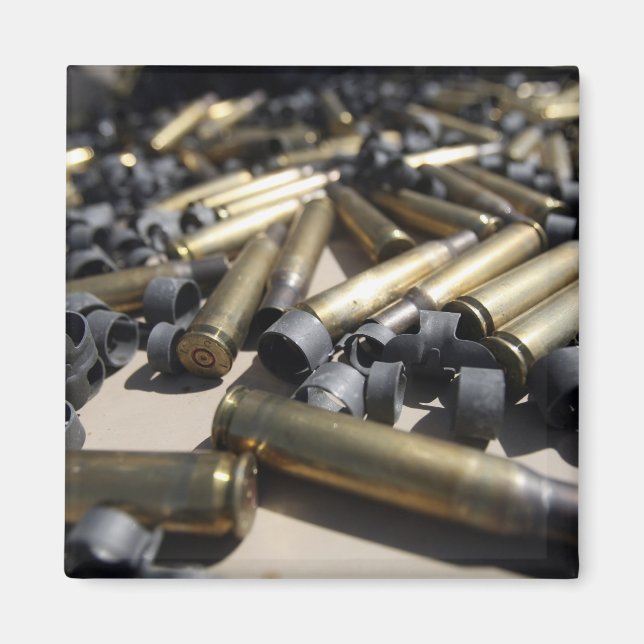 Verschwendete Messing und zerfallene Links Magnet (Vorne)