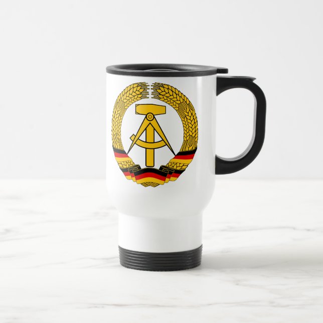 Versinnbildlichen Sie der DDR - nationales Emblem Reisebecher (Rechts)