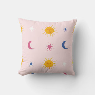 Verspieltes Himmelsmuster von Sonne und Mond Kissen