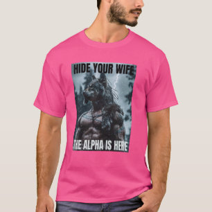 Verstecken Sie Ihre Ehefrau Funny Cringy Werewolf  T-Shirt