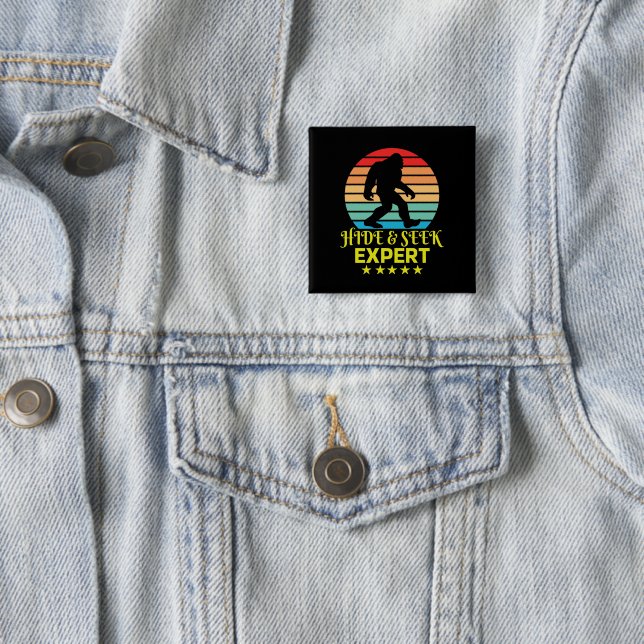 Versteckspiel Experte Bigfoot Lustig Button (Beispiel)