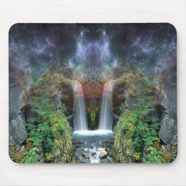 Versteckte Gesichter in fantastischen Wasserfällen Mousepad (Vorne)