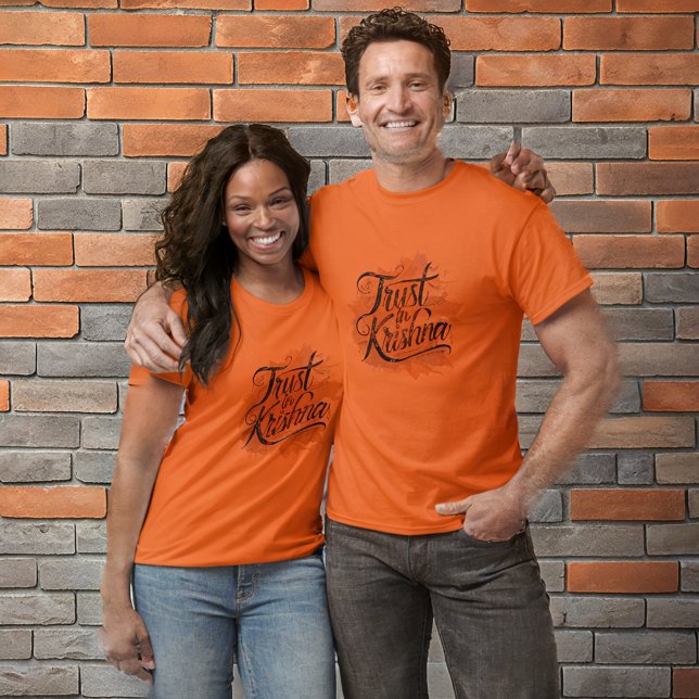 Vertrauen in Krishna Typografy Design T-Shirt (Von Creator hochgeladen)