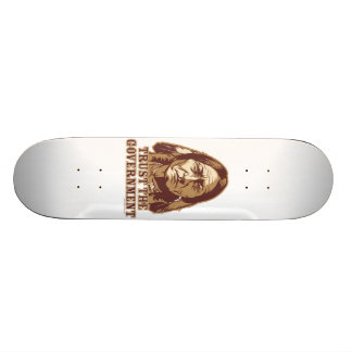 Vertrauen Sie dem Regierungs-Skateboard Skateboard