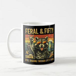 Verwahrlost und Fünfzig 50. Geburtstag Sarkastisch Kaffeetasse