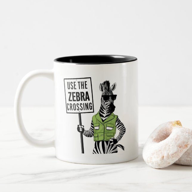 Verwenden Sie die Zebra Crossing-Tasse Zweifarbige Tasse (Mit Donut)