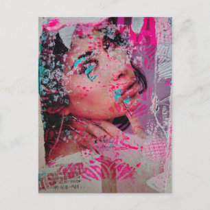 Verwerfen Sie rosa Blumenfrau Mixed Media Collage  Postkarte