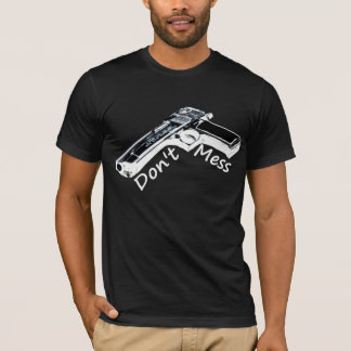 Verwirren Sie nicht mit dem Deagle T-Shirt