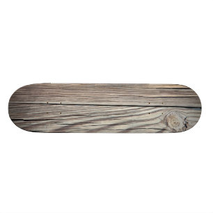 Verwitterte hölzerne skateboard