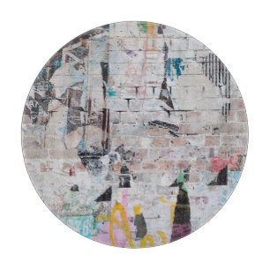 Verwitterter Backstein: Urbane Posterwand. Schneidebrett