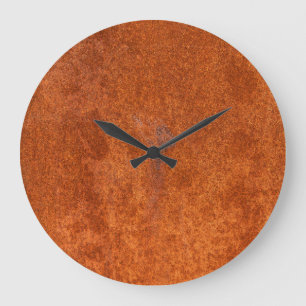 Verwittertes, rostiges Metall: orange-rote Textur. Große Wanduhr