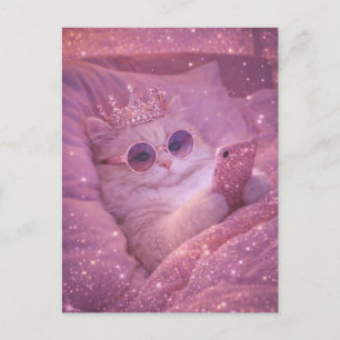 Verwöhnte Prinzessinnenkatze schreibt Nachrichten Postkarte