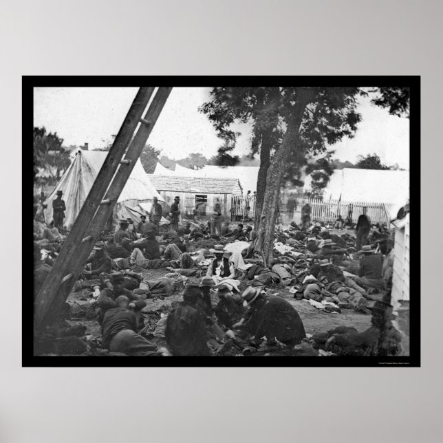 Verwundete Soldaten im Zivilen Kriegskrankenhaus v Poster (Vorne)