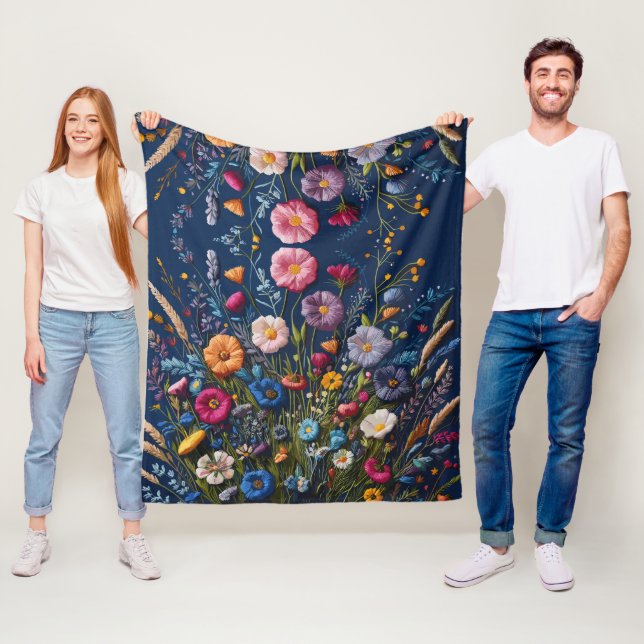Verzauberte Flora bestickte Wildblume Wiese Fleecedecke (Beispiel)