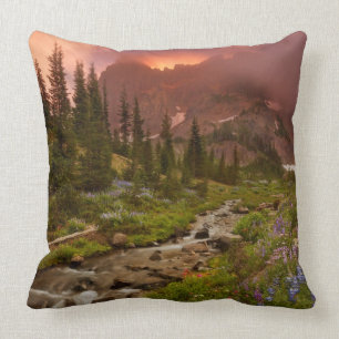 Verzauberte Wiesen Kissen