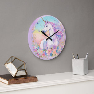 "Verzauberte Zeit: Wanduhr mit unikornem Clip Art