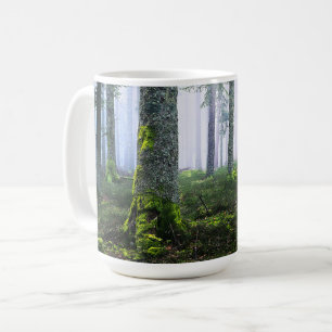 Verzauberter Sonnenaufgangswald Foto Kaffeetasse