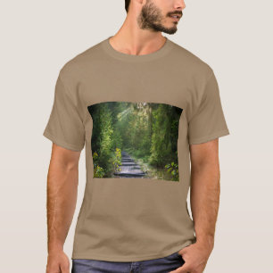 Verzauberter Wald – Ruhig, Natürlich & Inspirieren T-Shirt