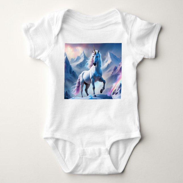 Verzaubertes Einhorn in einem Snowy Fantasy Poster Baby Strampler (Vorderseite)