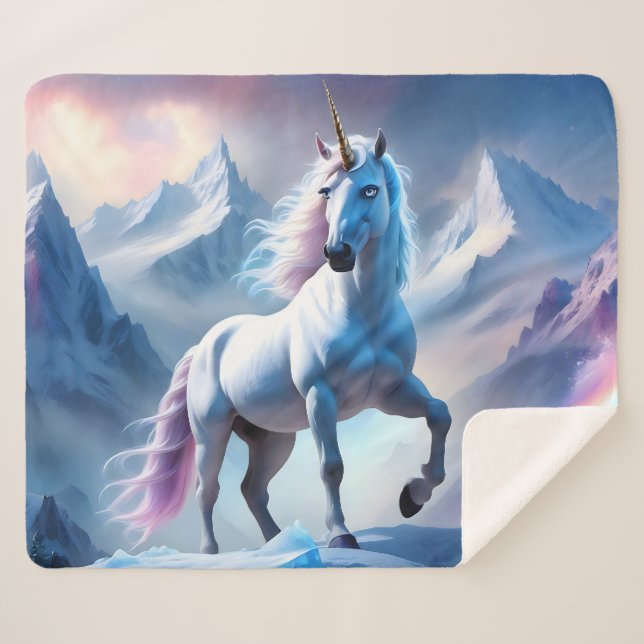 Verzaubertes Einhorn in einem Snowy Fantasy Poster Sherpadecke (Vorderseite (Horizontal))