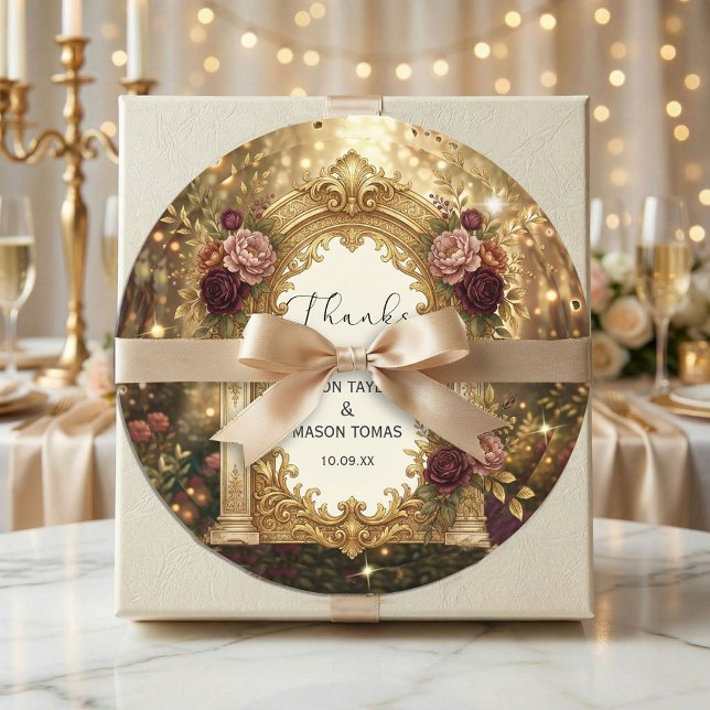 Verzaubertes Gartentor Hochzeit  Runder Aufkleber (#weddingsticker
#weddinginvitationdesign
#roundweddingsticker
#luxuryweddingdesign
#vintagewedding)