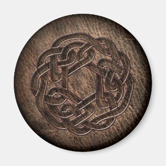 Verzierte keltische Zierverzierung auf Leder Magnet