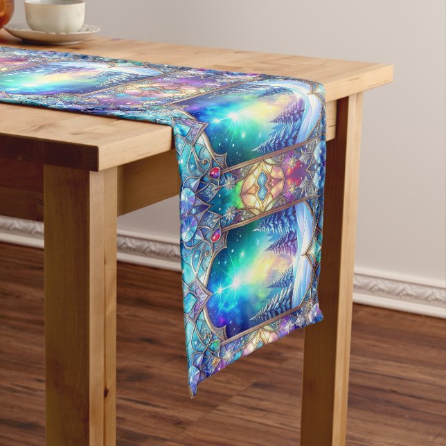 Verzierte Tischdecke mit Buntglas-Muster (Beispiel)
