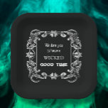 Verziertes Schwarzes Halloween Pappteller<br><div class="desc">Halloween-Party-Papier-Teller haben einen verzierten Rahmen auf schwarz,  Spaß für jedes Halloween-Party. PASSENDE Artikel in unserem Geschäft.</div>