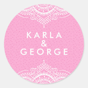 Verziertes weißes Spitzen- und rosa Herzmuster Runder Aufkleber