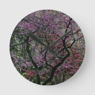 Verzweigungen und Blüten Runde Wanduhr