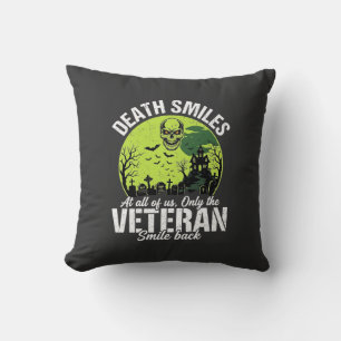 Veteran Death Smiles Halloween Design_1 Kissen