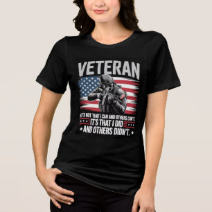 Veteran der US-Streitkräfte 2026 Tri-Blend Shirt