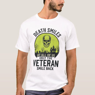 Veteran Halloween-Tod lächelt lustig Retro-Totenko T-Shirt