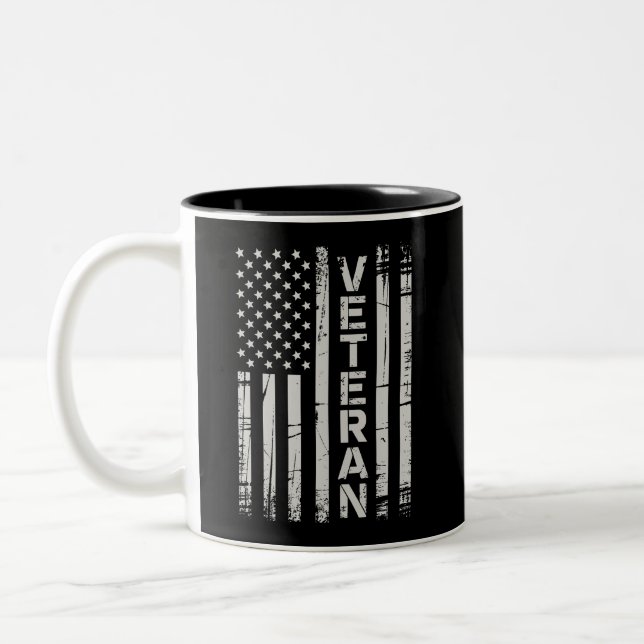 Veteran Patriotic U.S Army American Flag America Zweifarbige Tasse (Links)