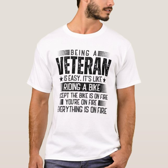 Veteran zu sein ist einfach T-Shirt (Vorderseite)