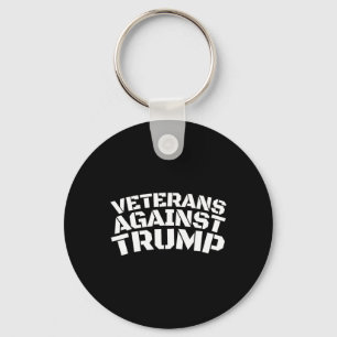 Veteranen gegen Trump-Anti-Trump-Veteranen gegen Schlüsselanhänger