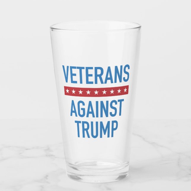 Veteranen gegen Trump Glas (Vorderseite)