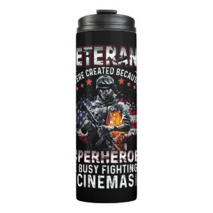 Veteranen, weil Superhelden in Cinemas beschäftigt Thermosbecher