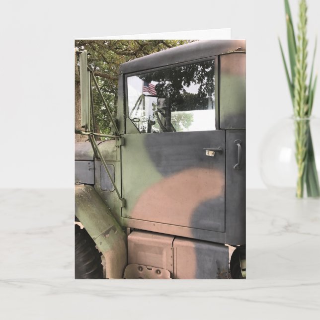 Veteranentag - Campingwagen mit Flagge Feiertagskarte (Vorderseite)