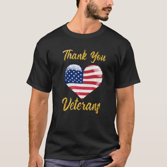 Veterans Day with American flag for Men Dad Women  T-Shirt (Vorderseite)